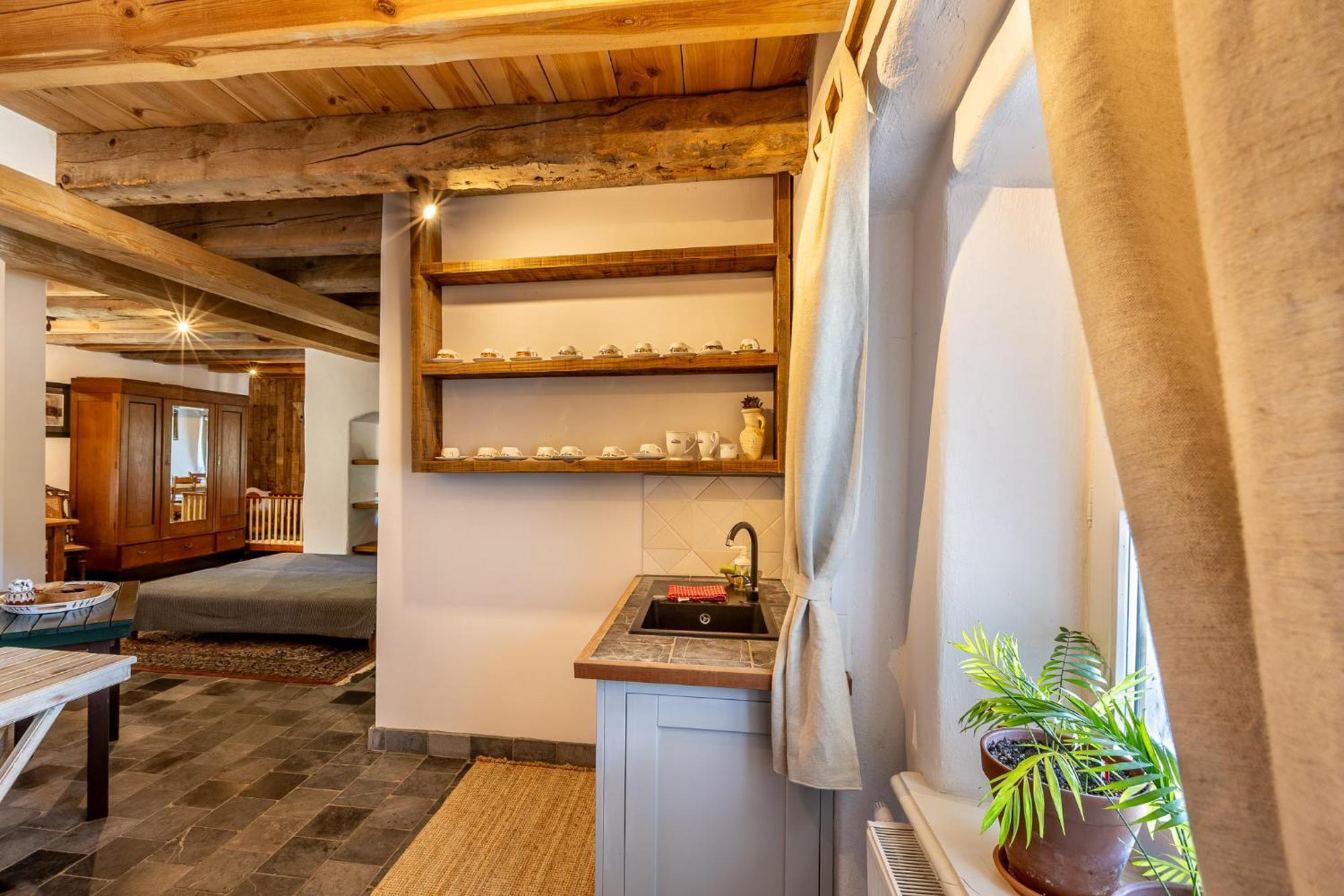 Gosciniec Pod Zajacem Bed & Breakfast Oleśnica Exterior foto